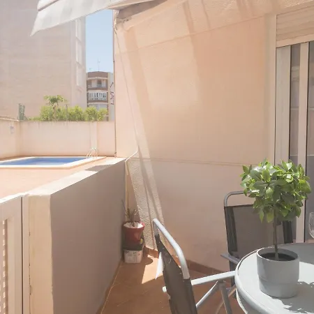 Apartamento Pink Urban * Τορεβιέχα